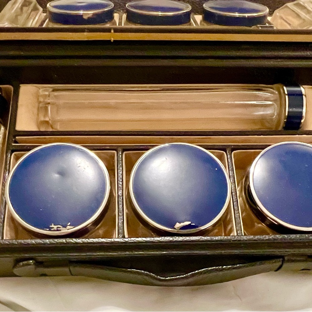 Beautiful vintage antique vanity case.
